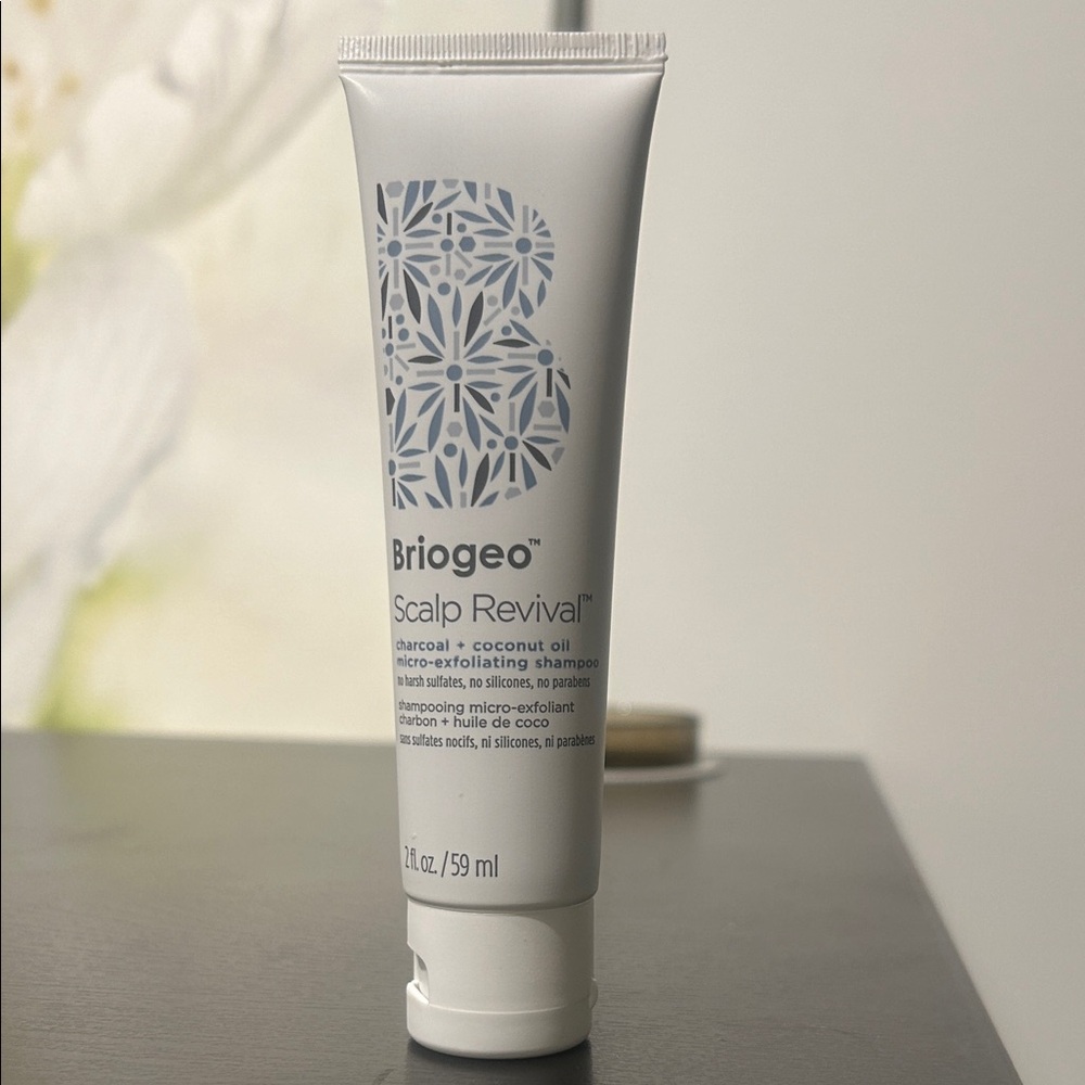 **BRAND NEW** Briogeo Scalp Revival Charcoal Shampoo